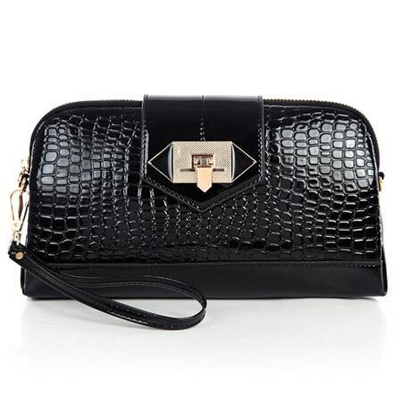 black side clutch bag